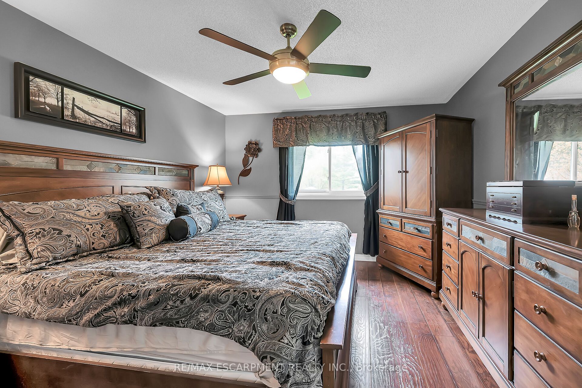 136 Secord Street Property Photo 17