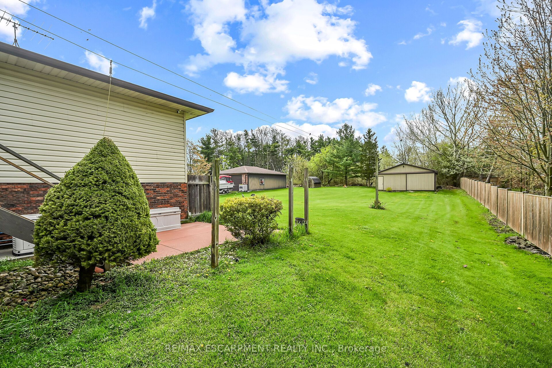 136 Secord Street Property Photo 40