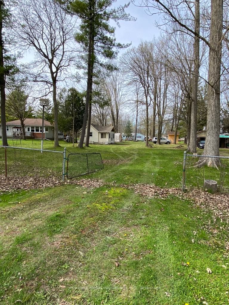 174 River Road E Property Photo 10
