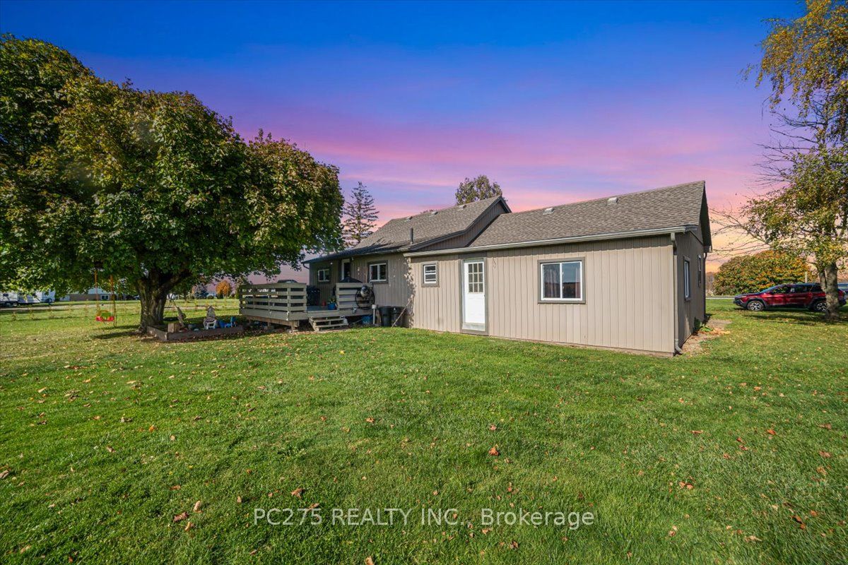 53137 Calton Line Property Photo 3