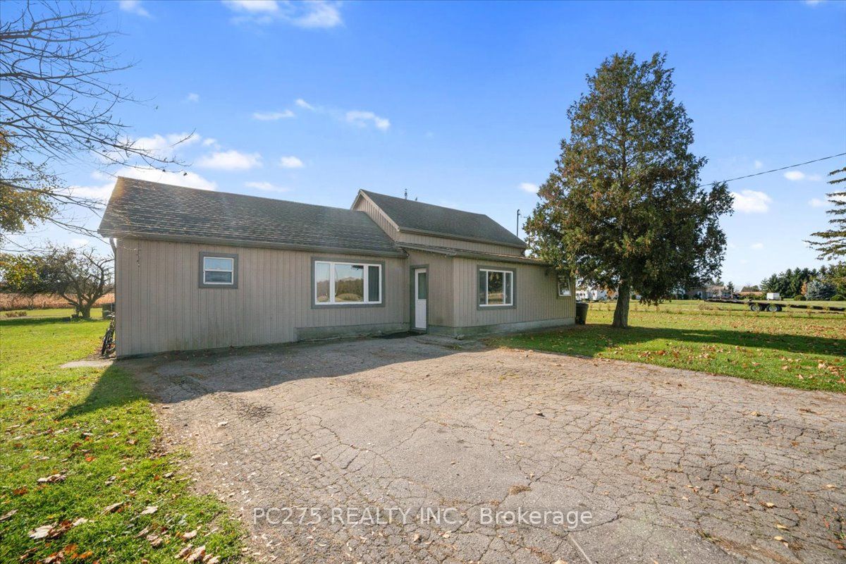 53137 Calton Line Property Photo 6