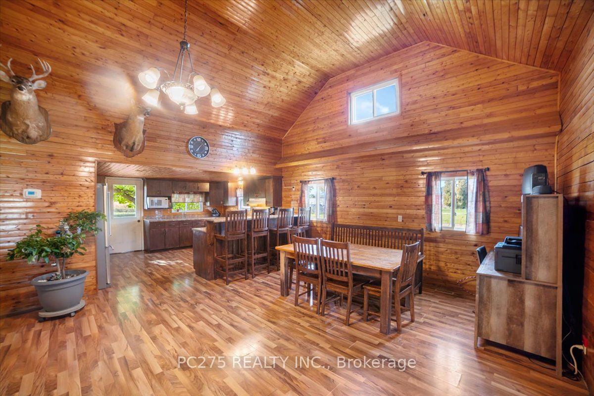 53137 Calton Line Property Photo 7