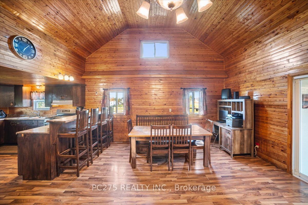 53137 Calton Line Property Photo 8