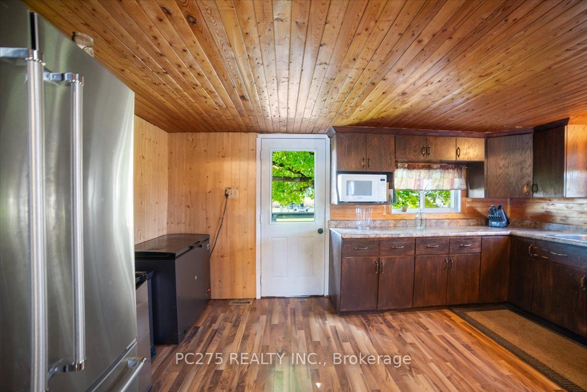 53137 Calton Line Property Photo 12