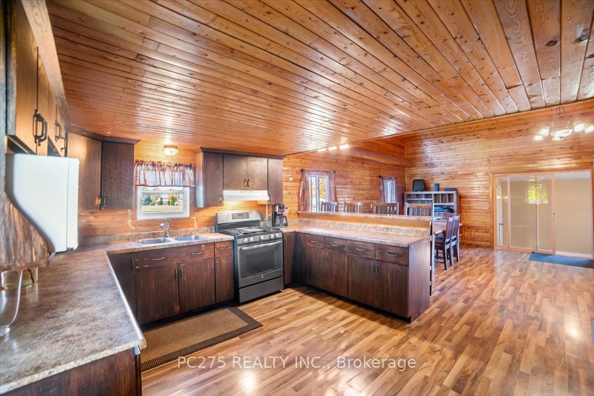 53137 Calton Line Property Photo 14