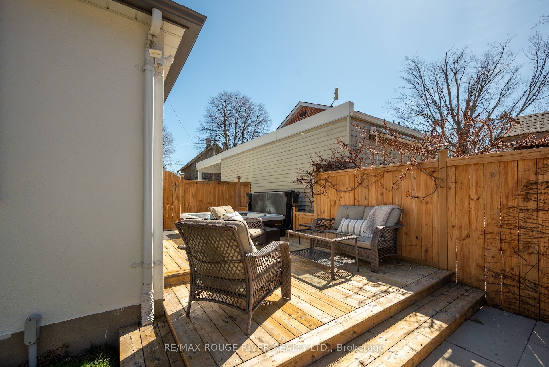 203 Bagot Street Property Photo 31
