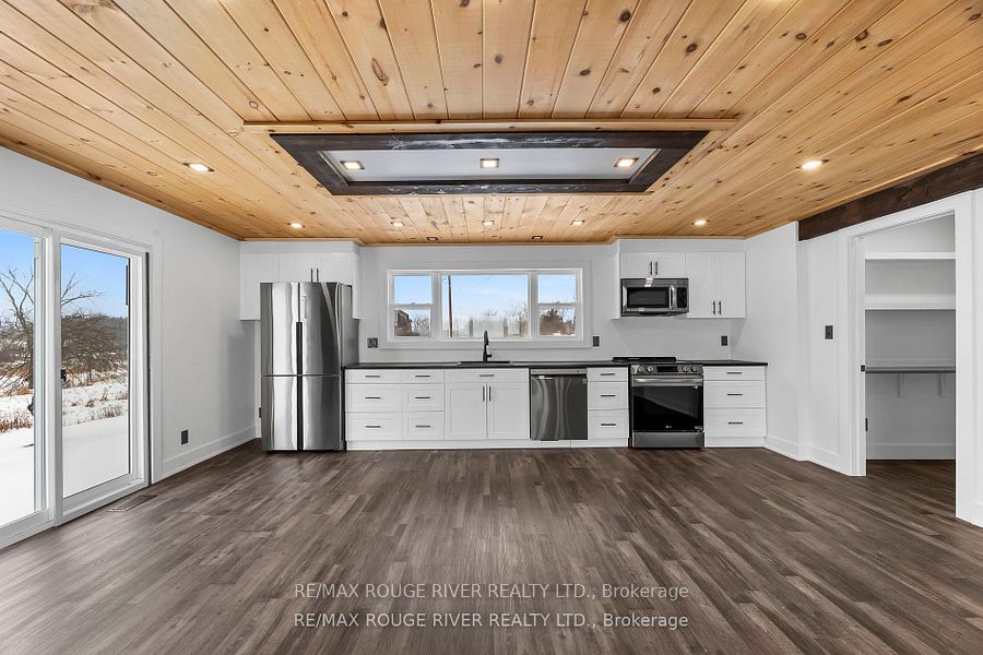 663 Sweet Road Property Photo 9