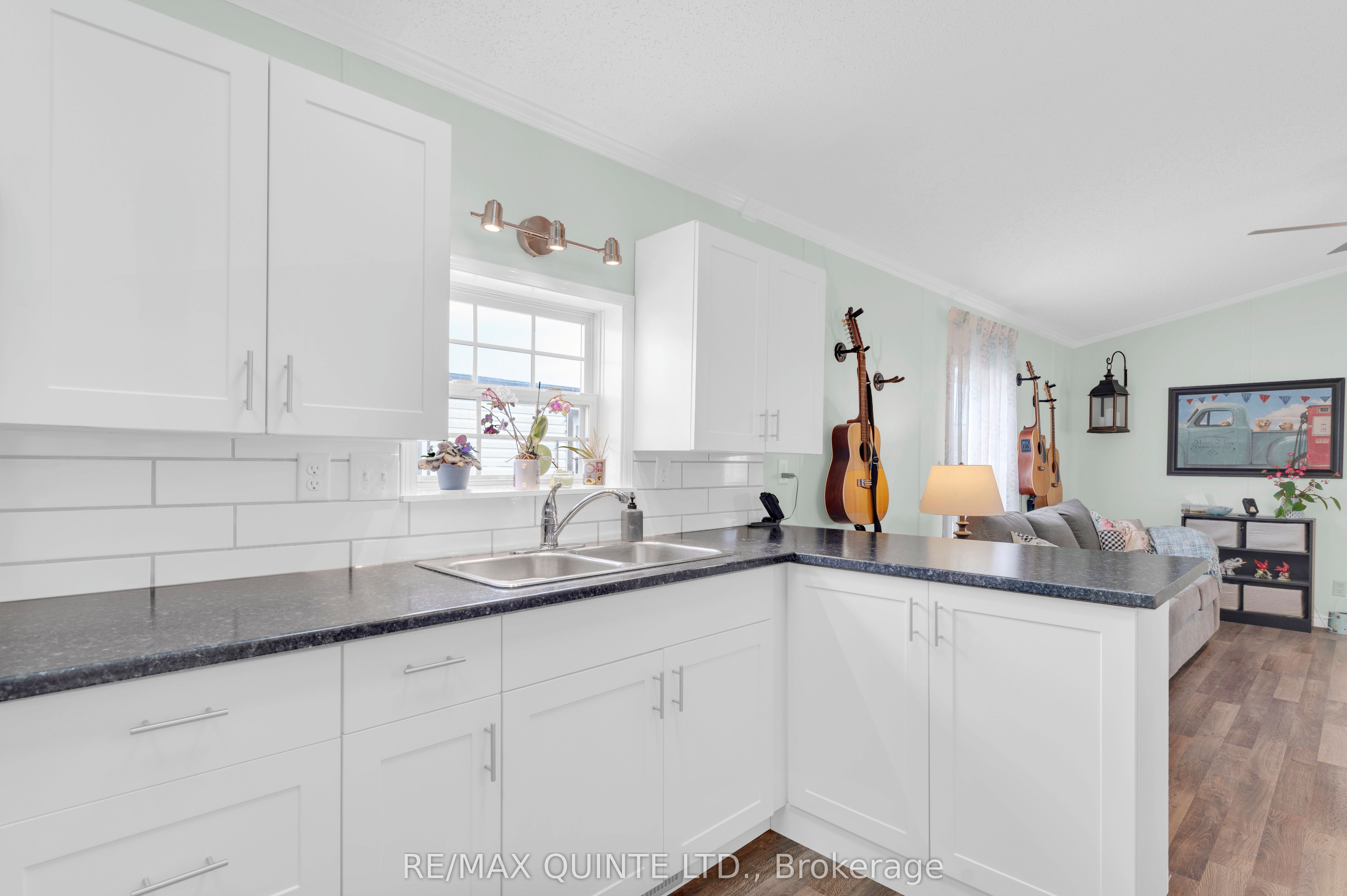 311 Dundas St E Property Photo 10