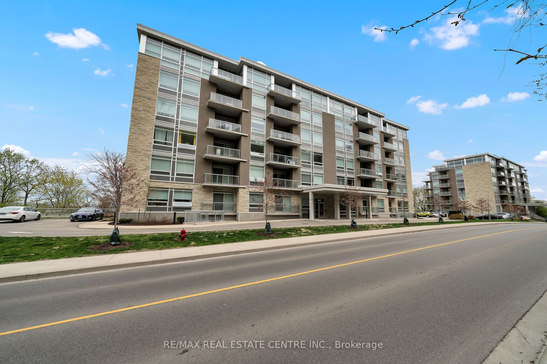 467 CHARLTON Avenue E 305 Property Photo 1
