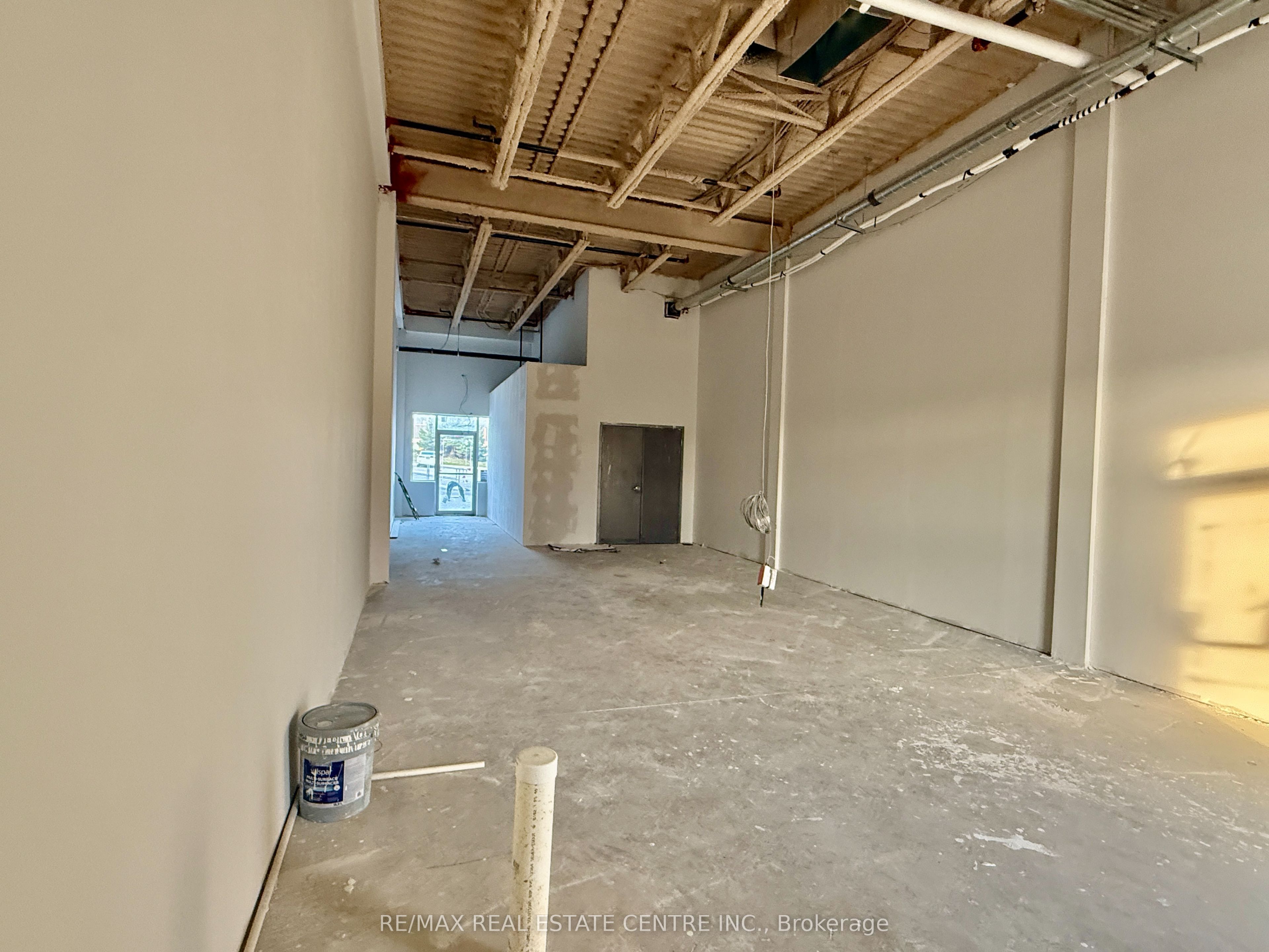#3 - 1241 Strasburg Road Property Photo 6