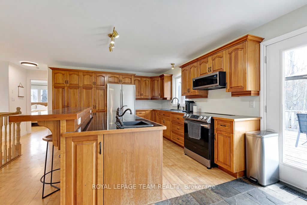 11051 Cooper Road Property Photo 15