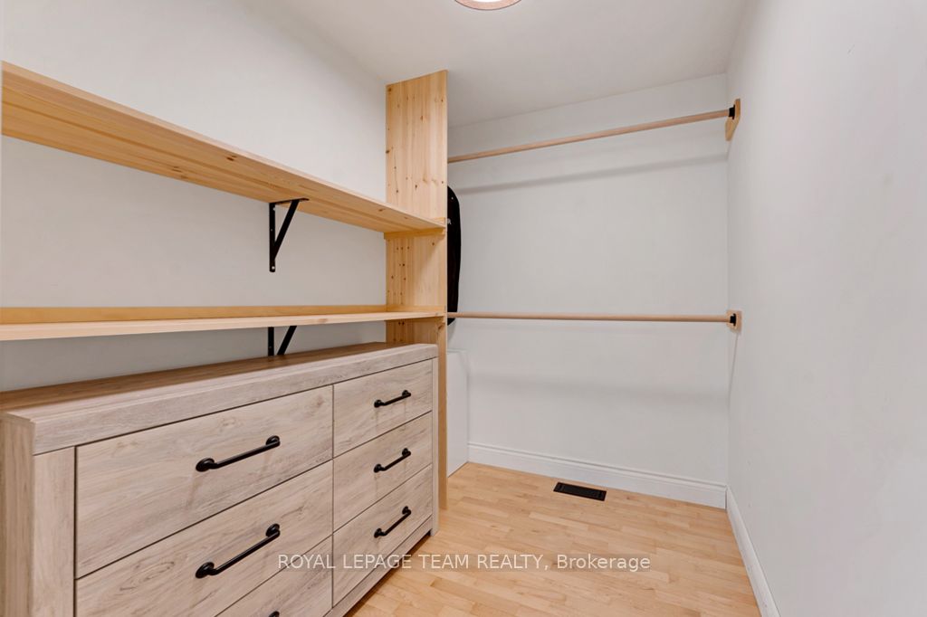 11051 Cooper Road Property Photo 32