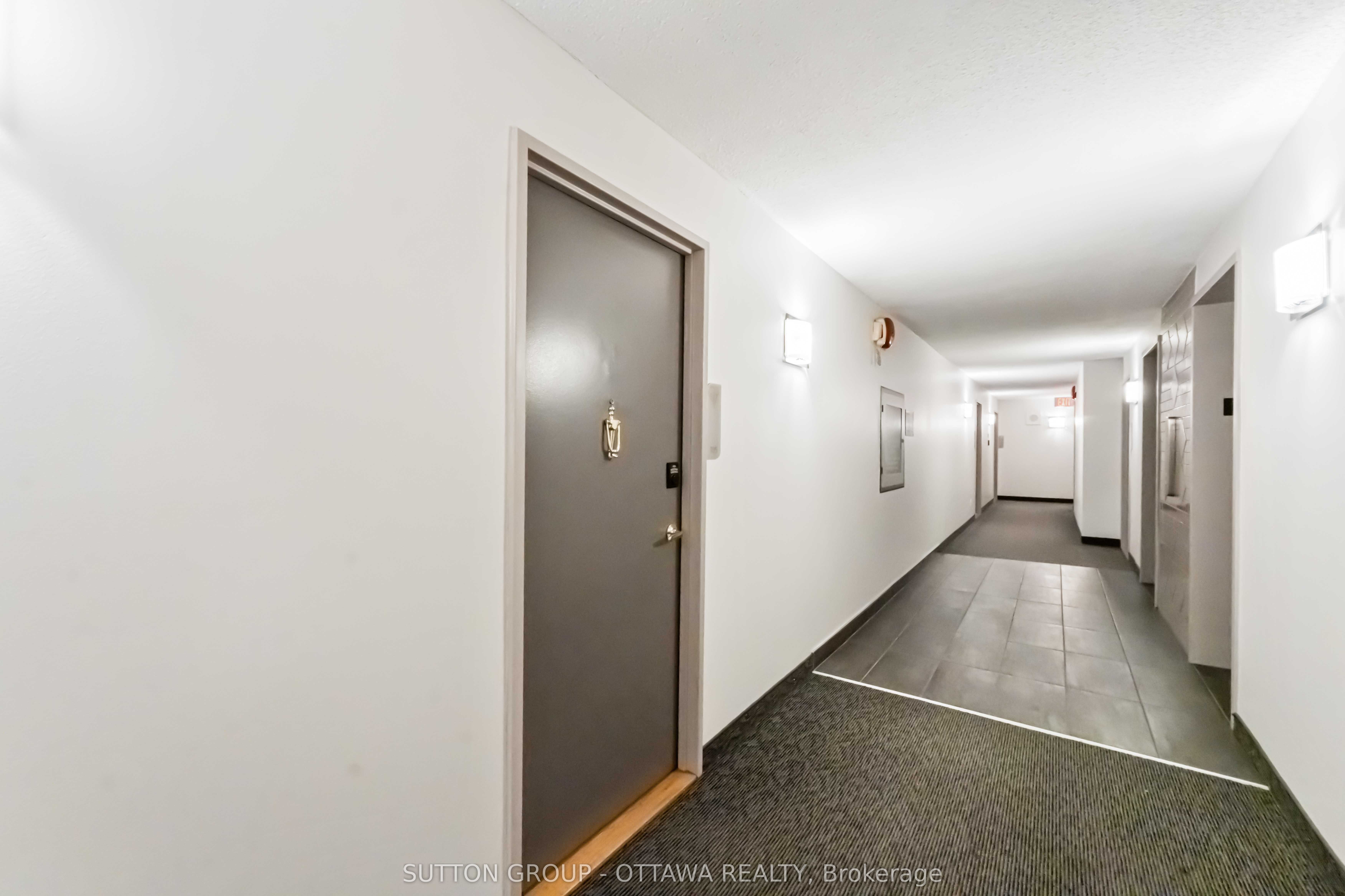 #705 - 158c Mcarthur Avenue Property Photo 8