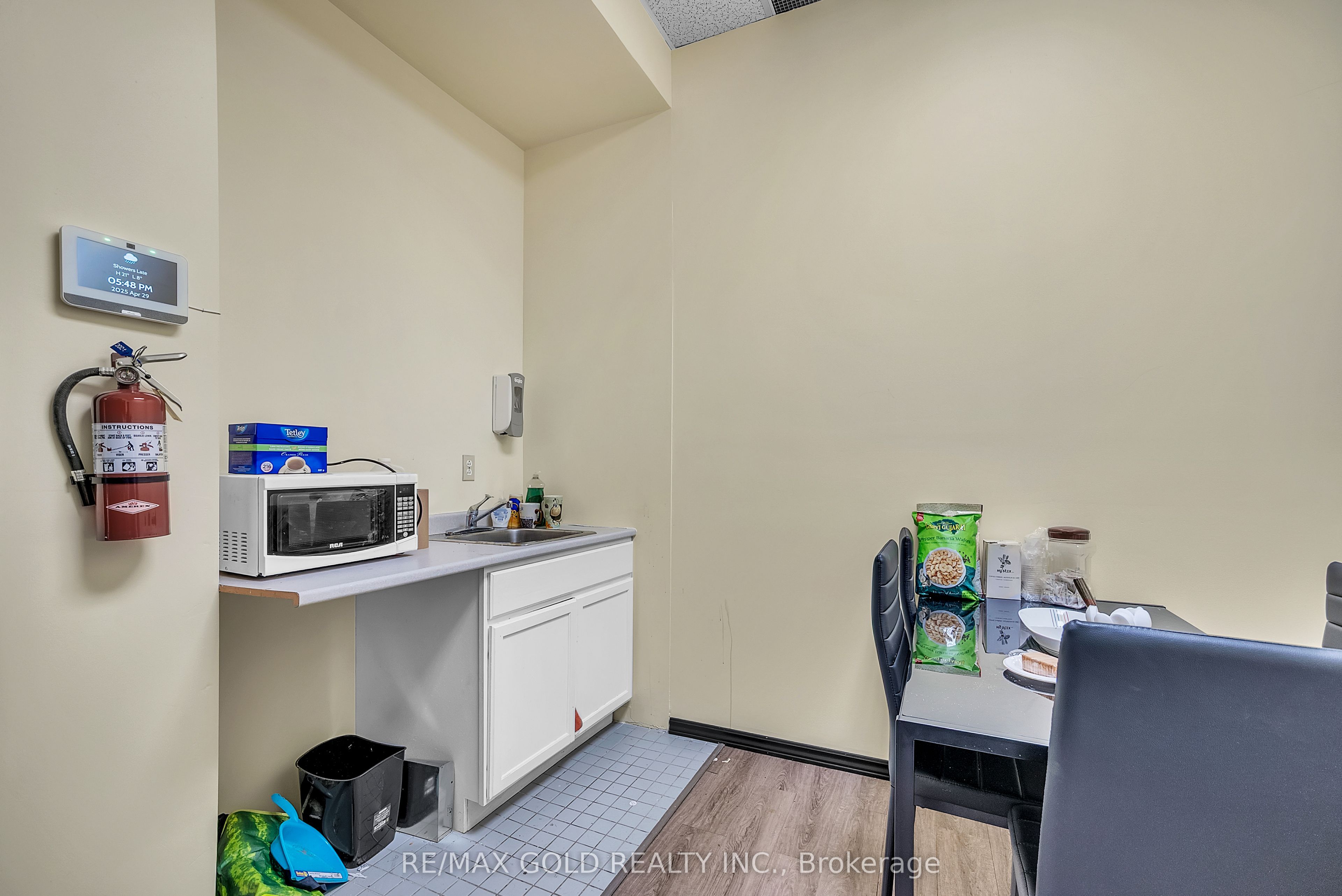 257 Pinnacle St Property Photo 5