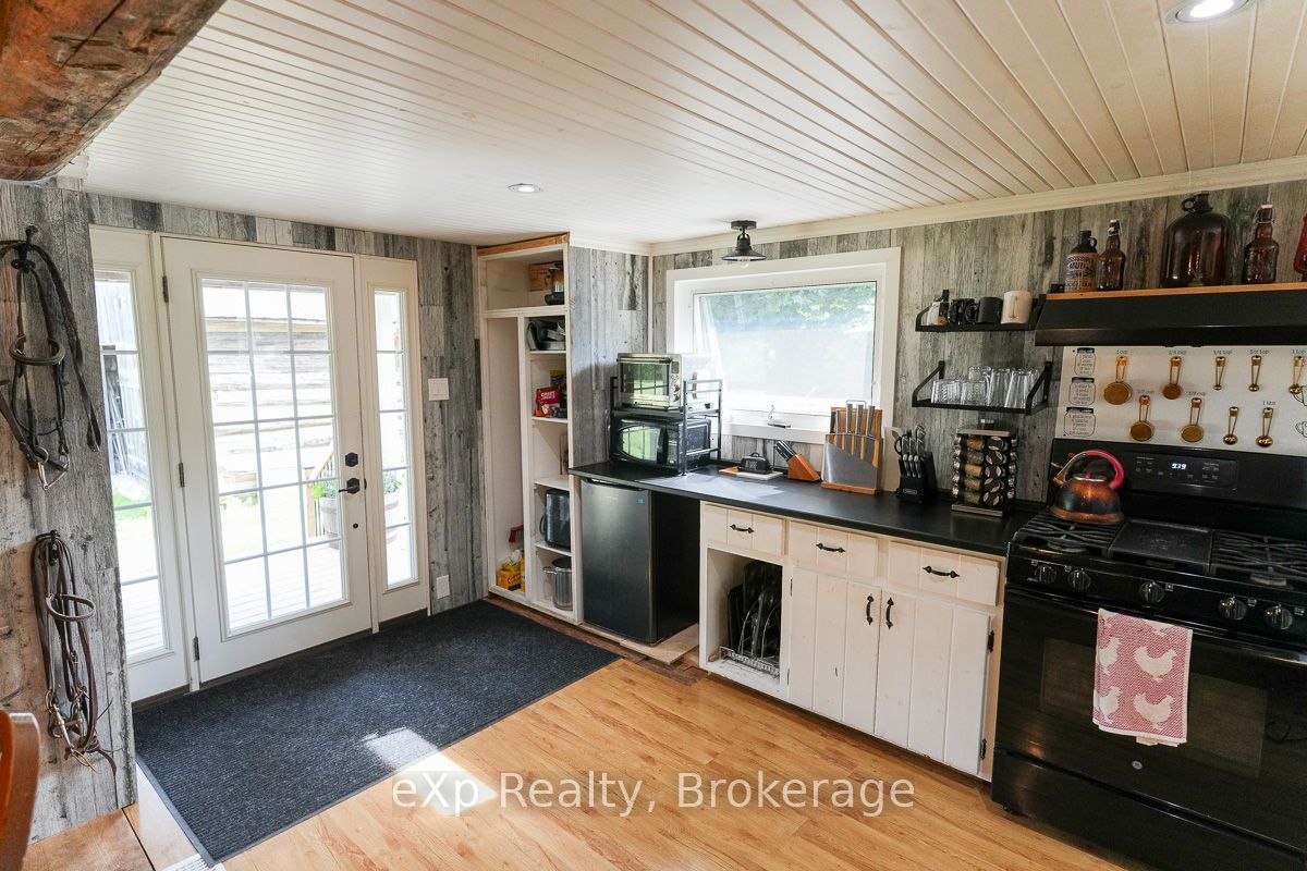 156639 Concession 7a Property Photo 12