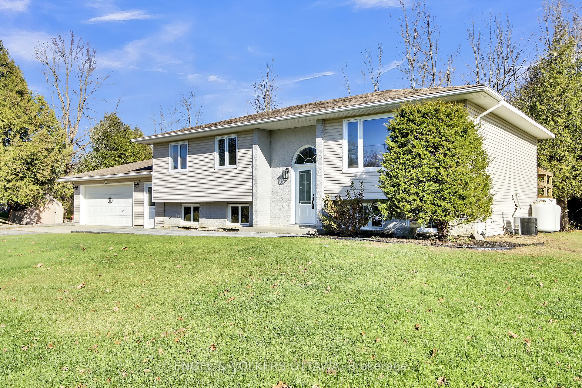 4715 Kelso Street Property Photo 1