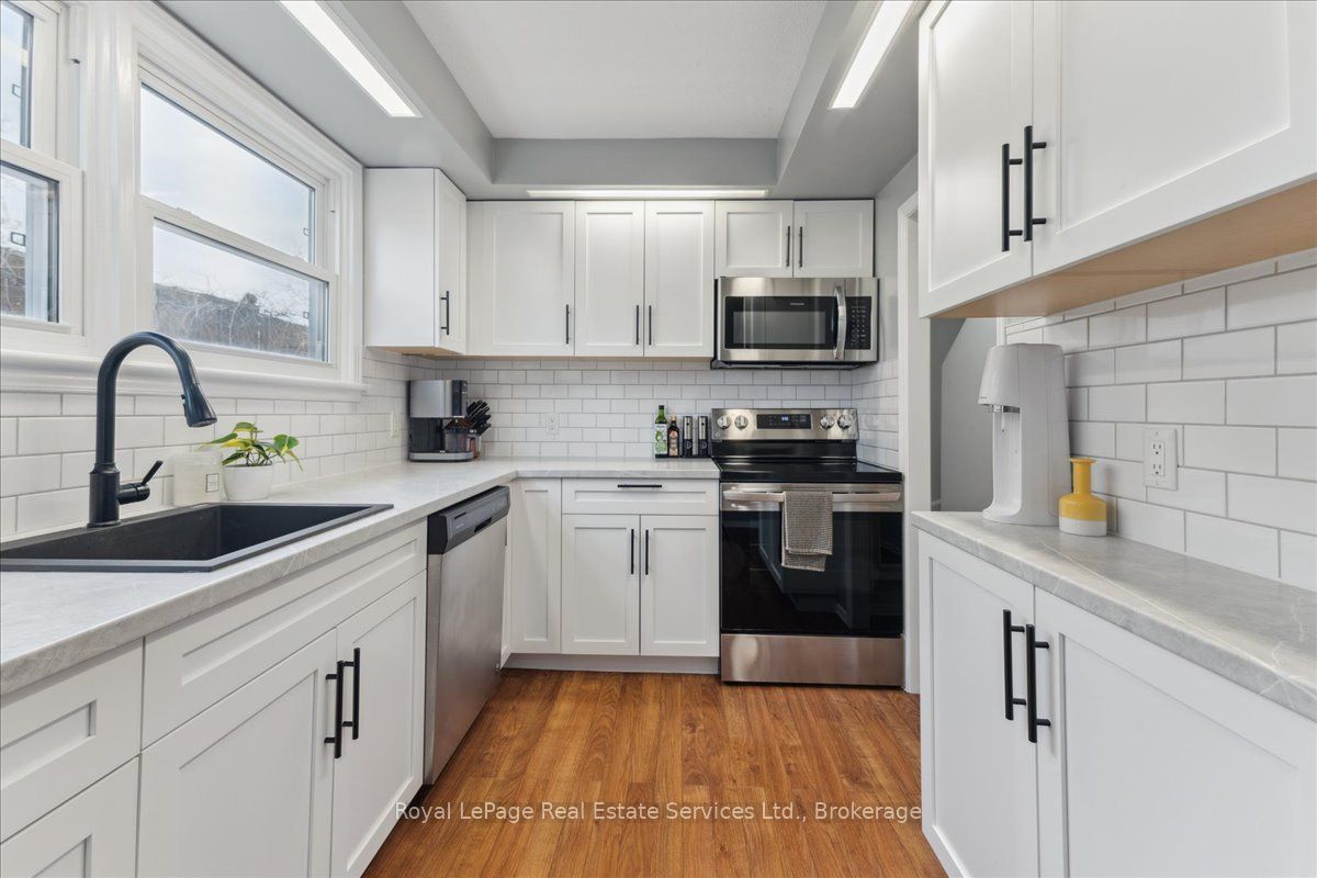 160 Home Street Property Photo 1