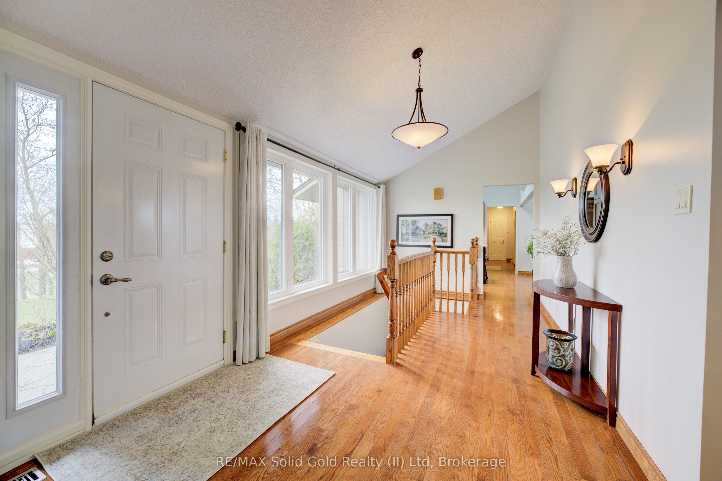 1020 Rivers Edge Drive Property Photo 5