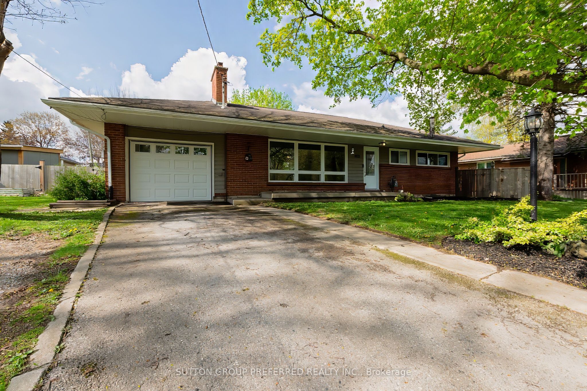 3572 Catherine Street Property Photo 1