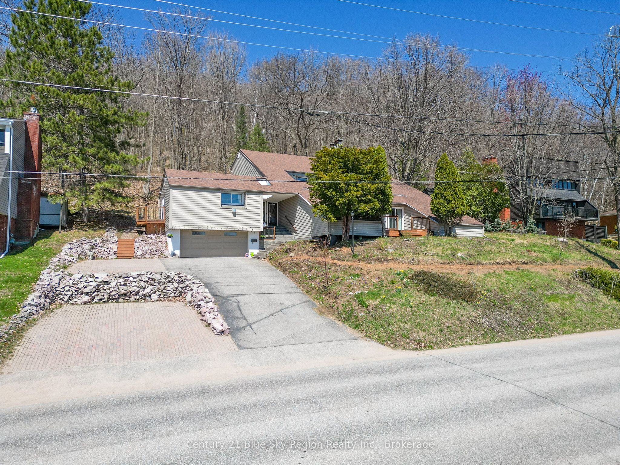 856 Ski Club Road Property Photo