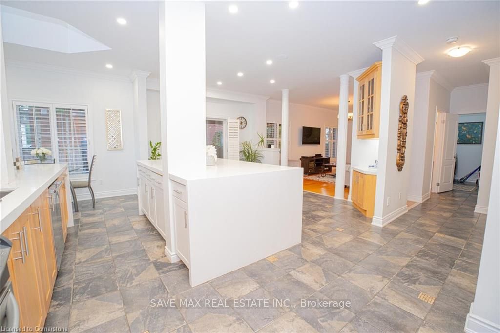 50 Islandview Way Property Photo 14