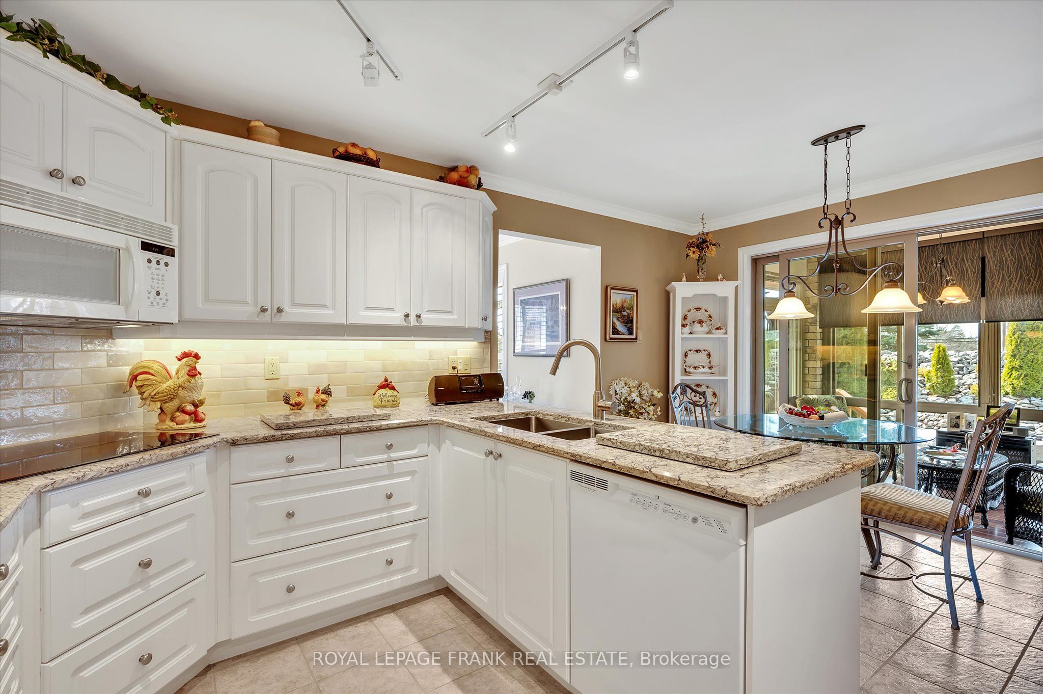 42 Huntingwood Crescent Property Photo 8