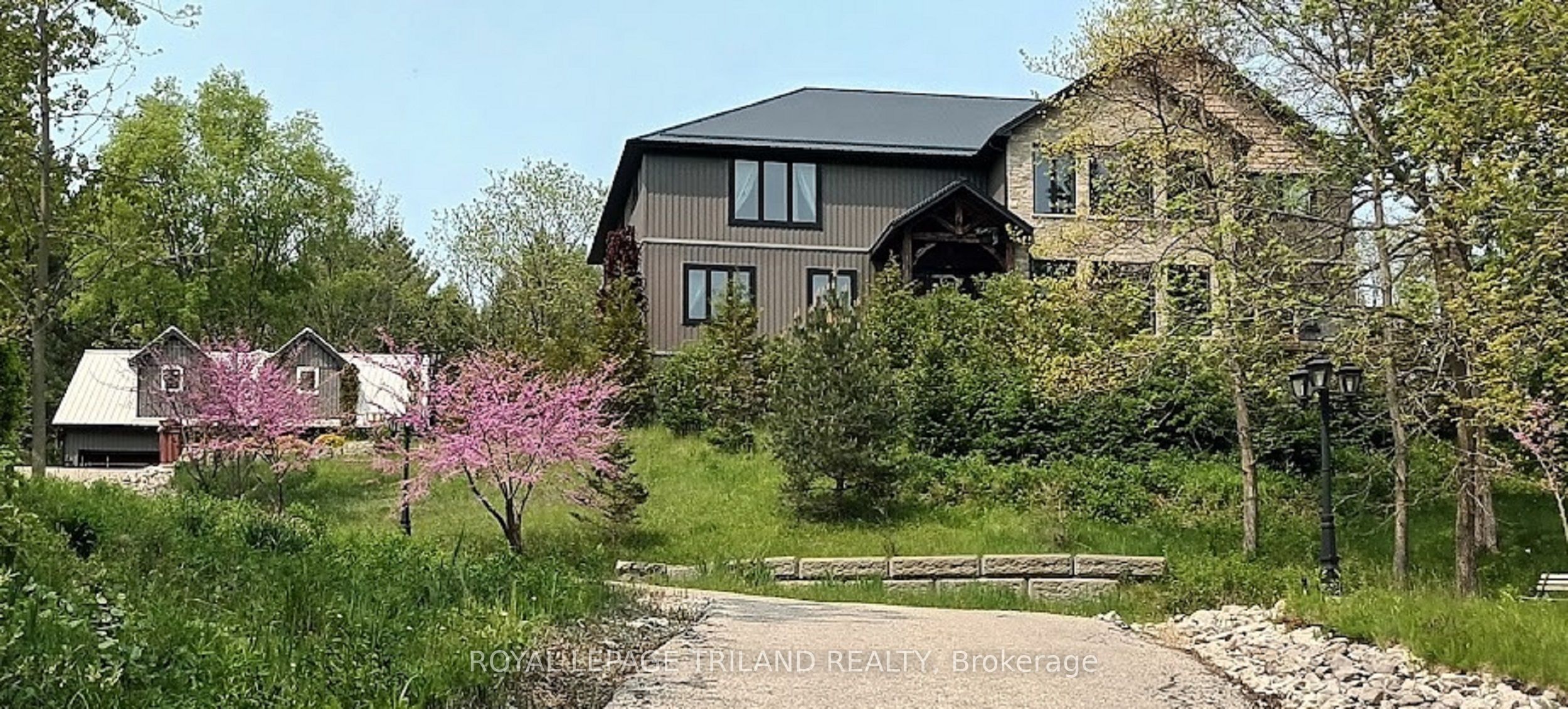 4118 Thomas Road Property Photo 1
