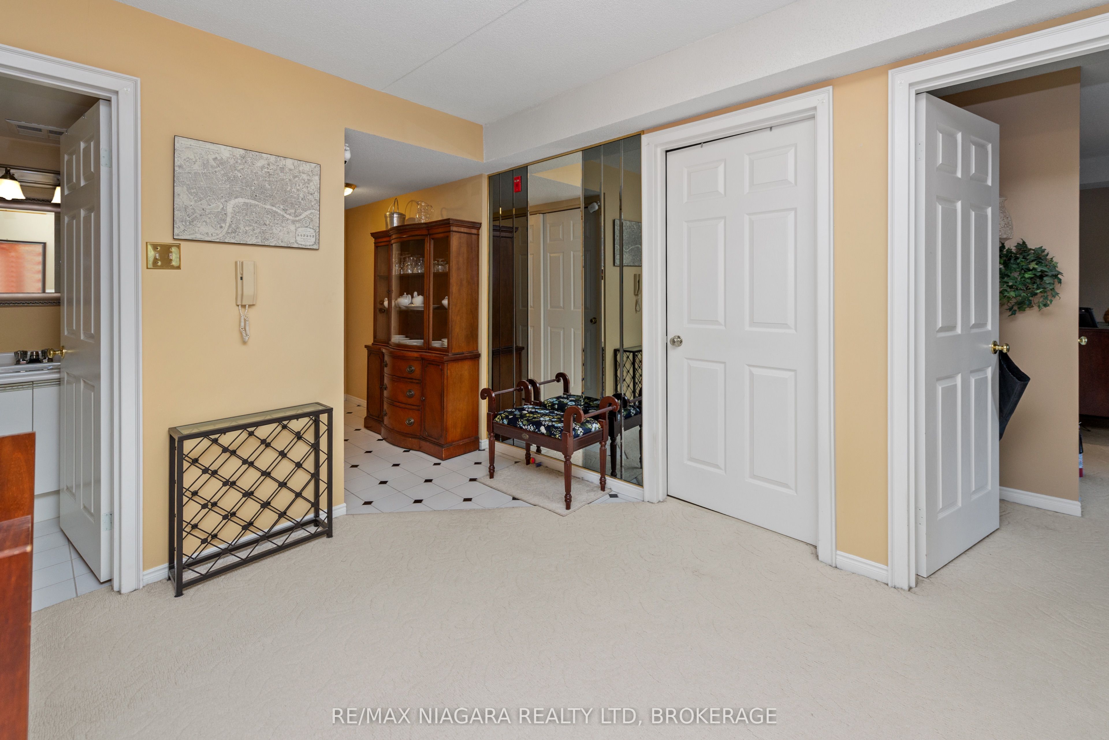 6704 Thorold Stone Road 206 Property Photo 15