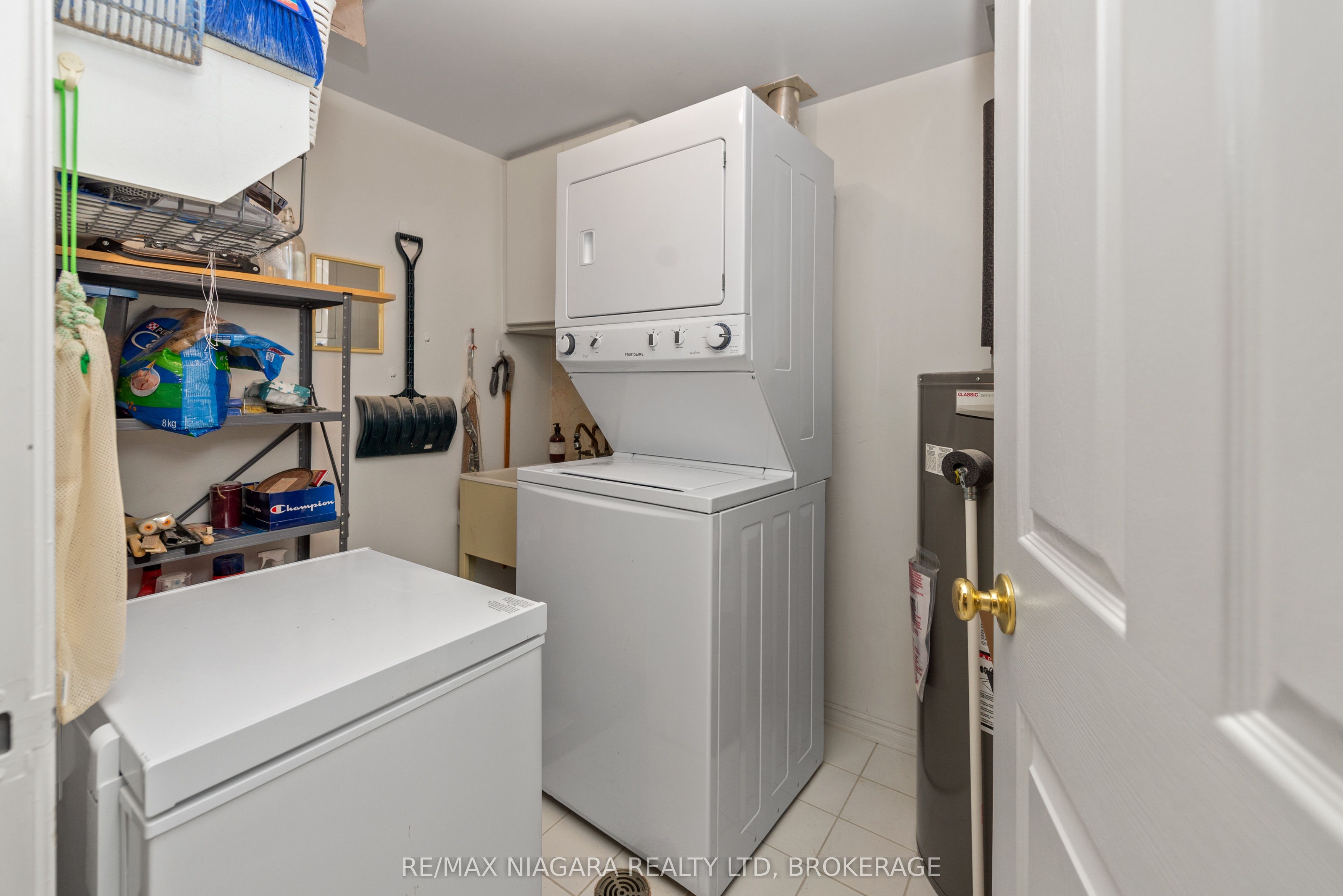 6704 Thorold Stone Road 206 Property Photo 26