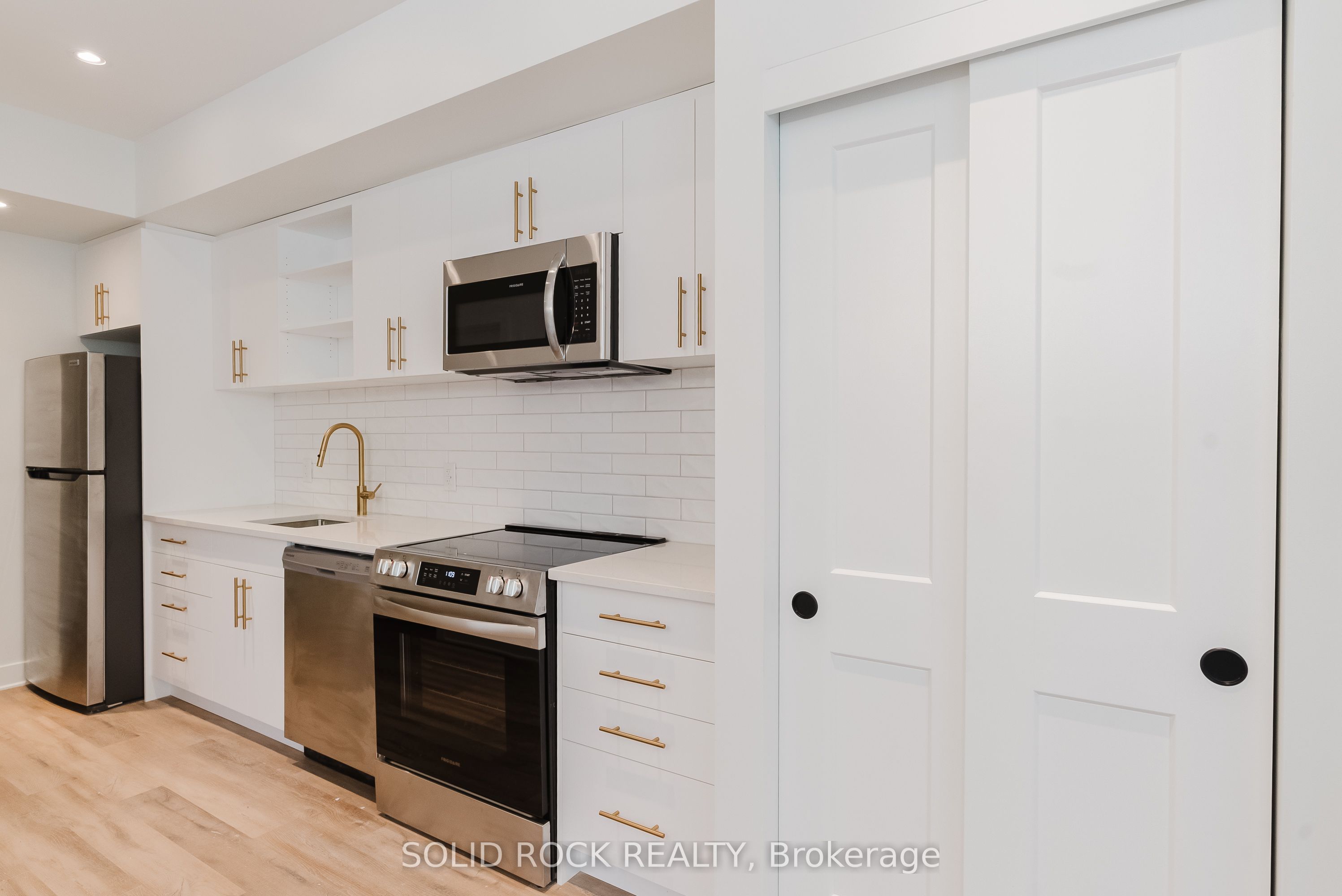845 Champlain Street Unit 4 The Bowtie Property Photo 20