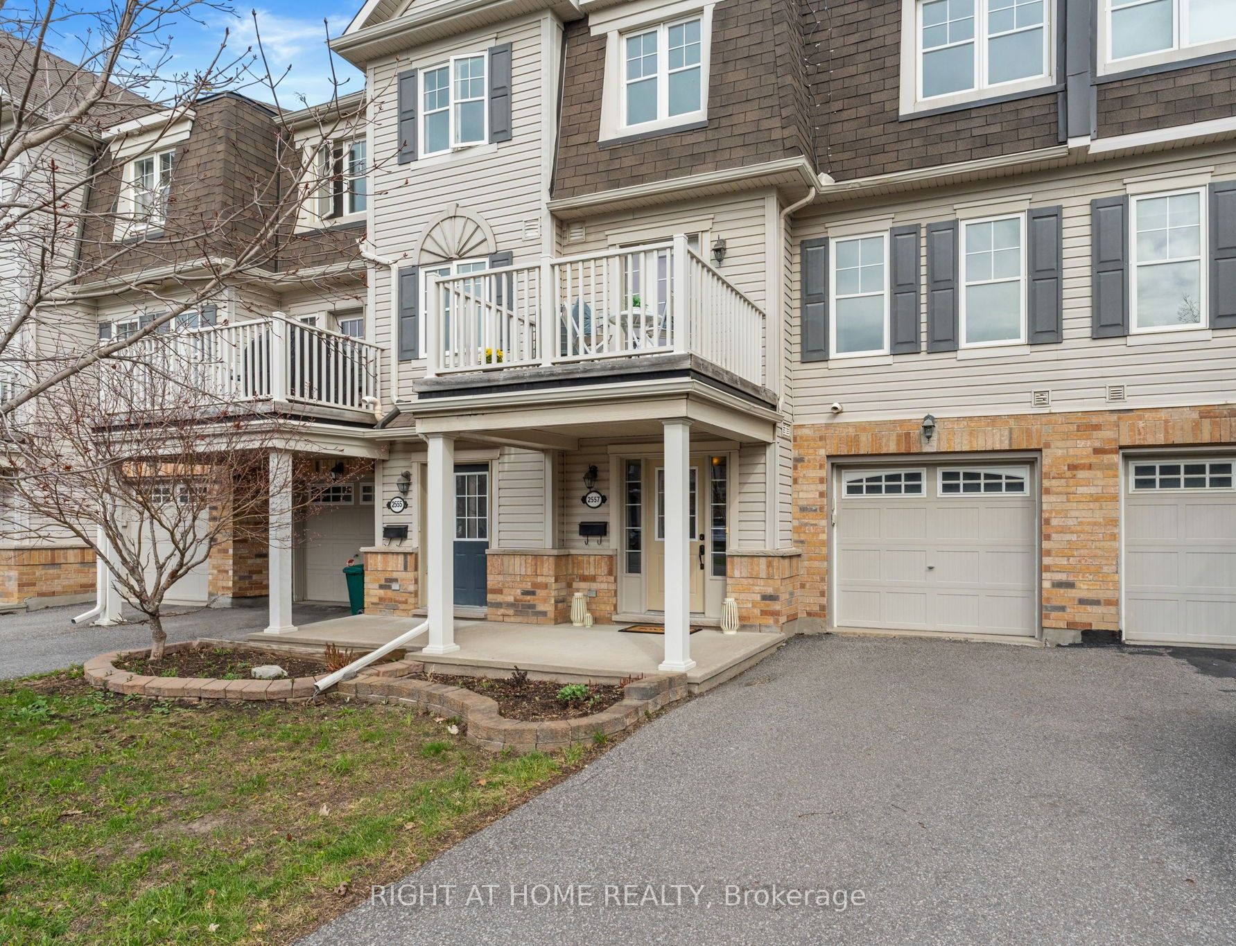 2557 WATERLILLY Way Property Photo 1