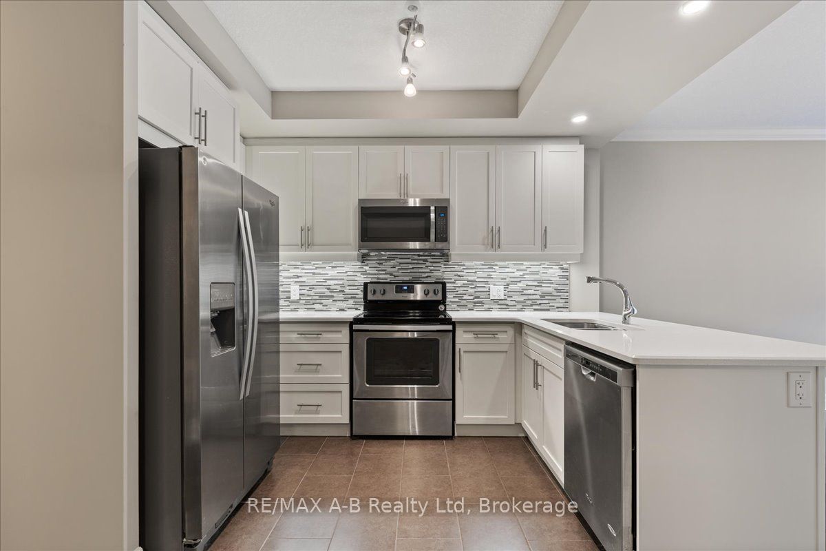 255 John Street N 206 Property Photo 8