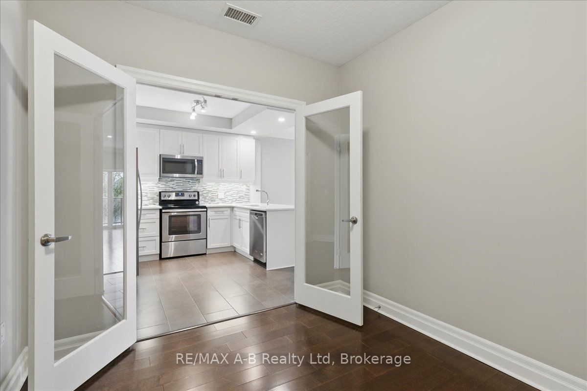 255 John Street N 206 Property Photo 17