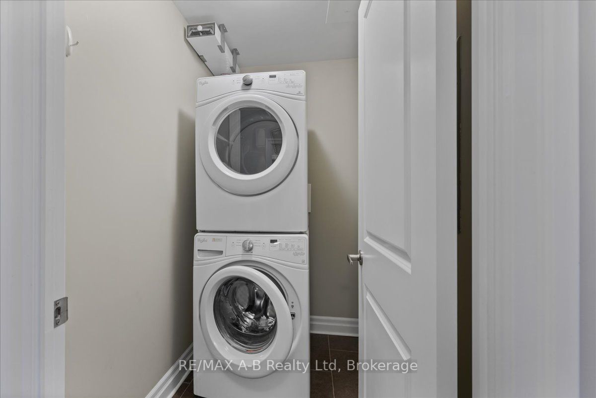 255 John Street N 206 Property Photo 24