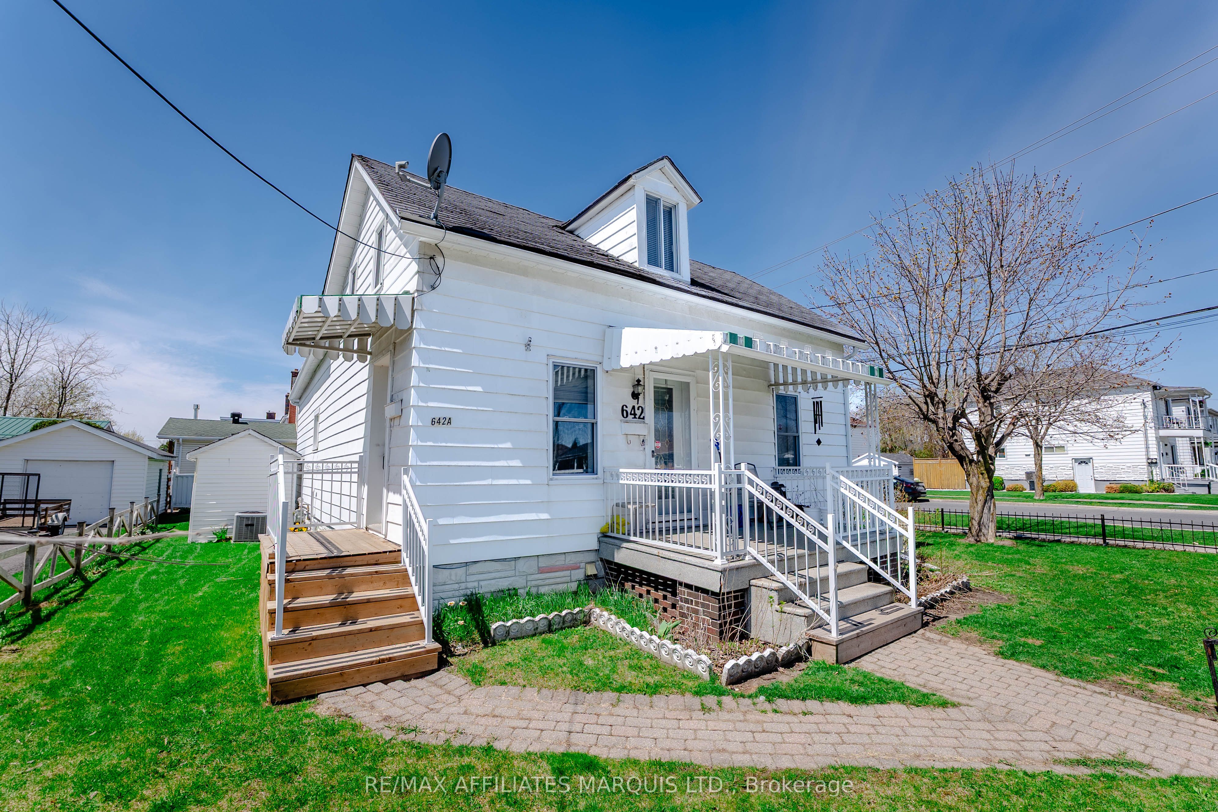 642 Marlborough Street N Property Photo 1