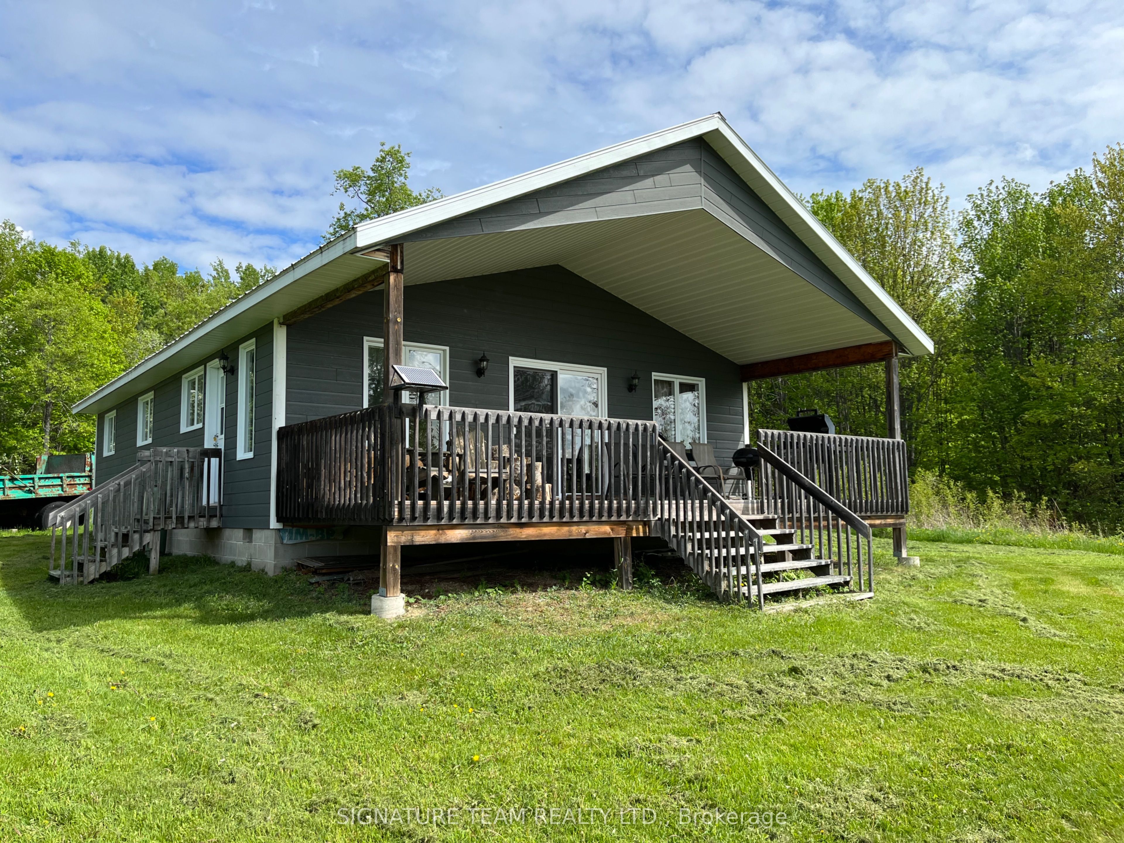 1408b Summers Road Property Photo 1