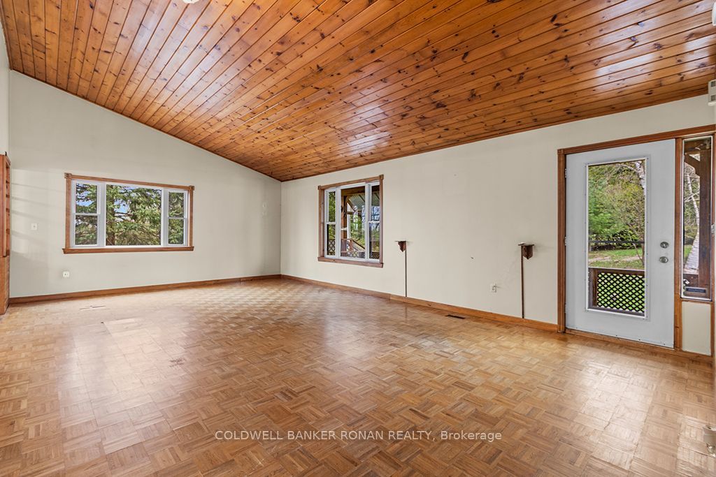 316522 Highway 6 Property Photo 8