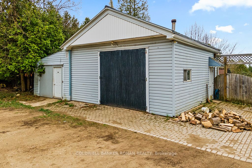 316522 Highway 6 Property Photo 40