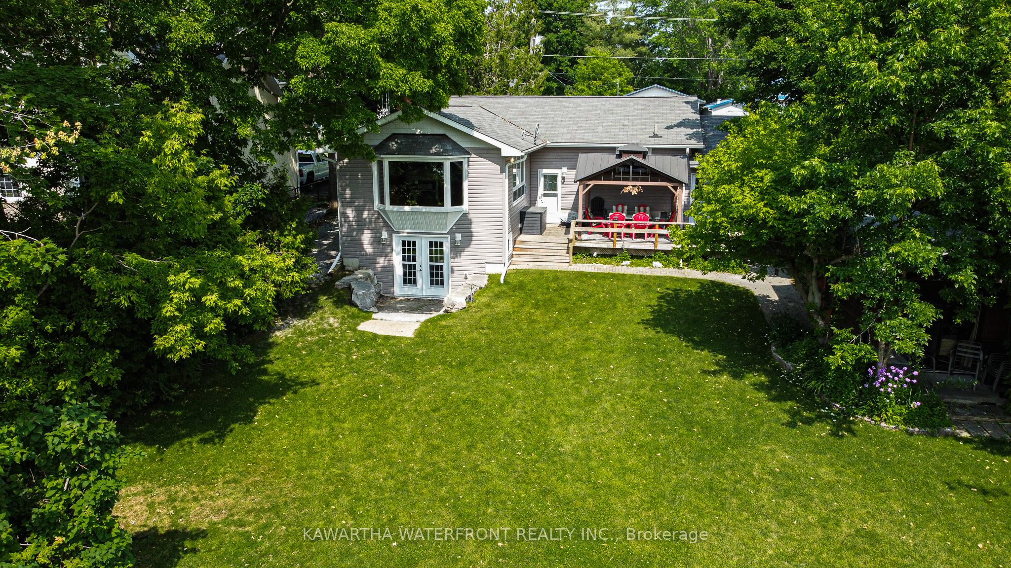 47 North Water Street Property Photo 1