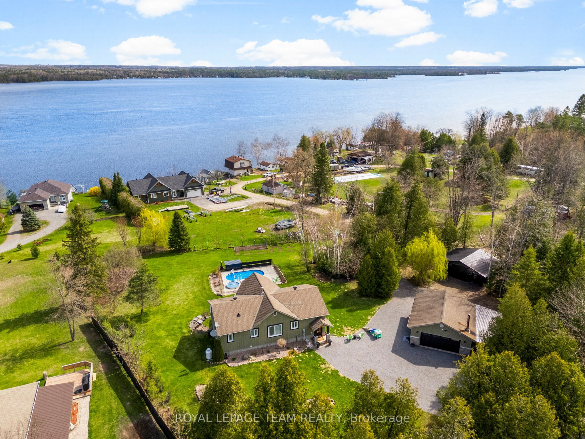 4372 River Road Property Photo 5