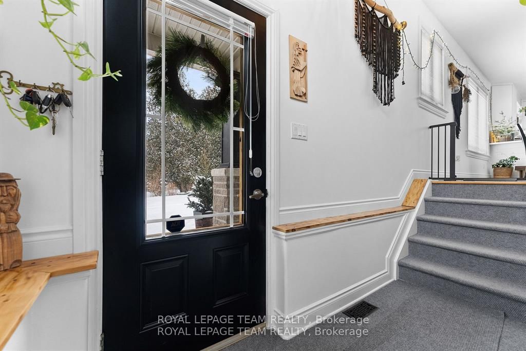 4372 River Road Property Photo 7