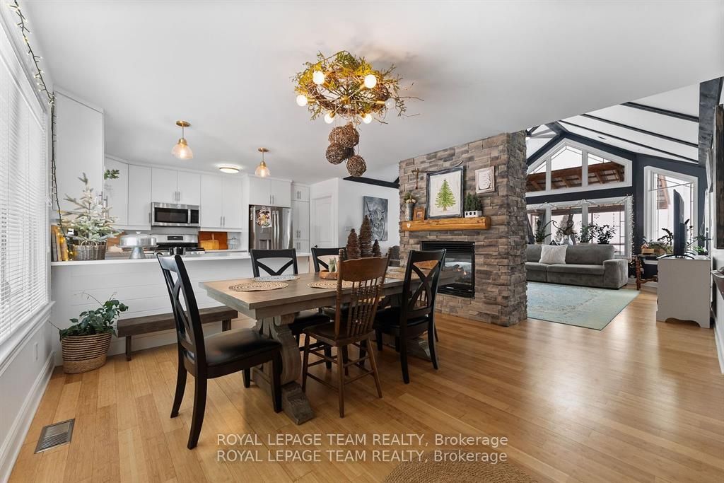 4372 River Road Property Photo 8