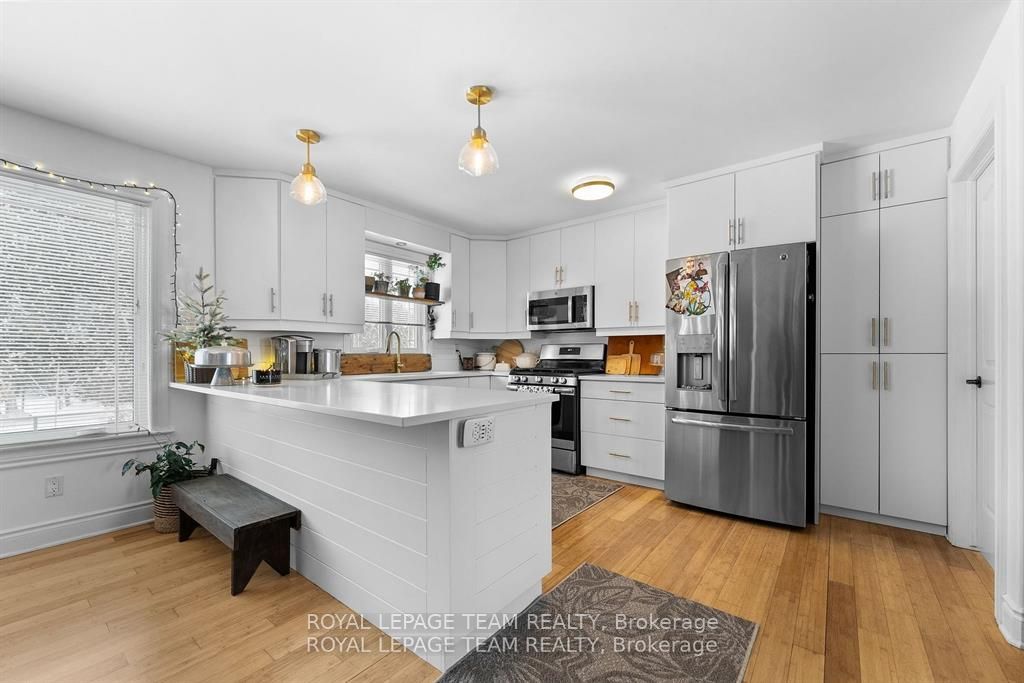 4372 River Road Property Photo 11