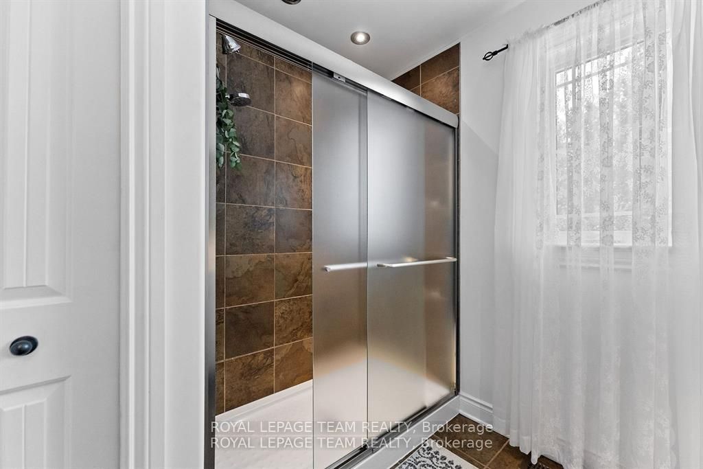 4372 River Road Property Photo 24