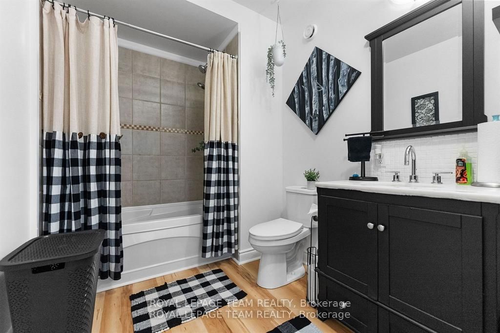 4372 River Road Property Photo 32