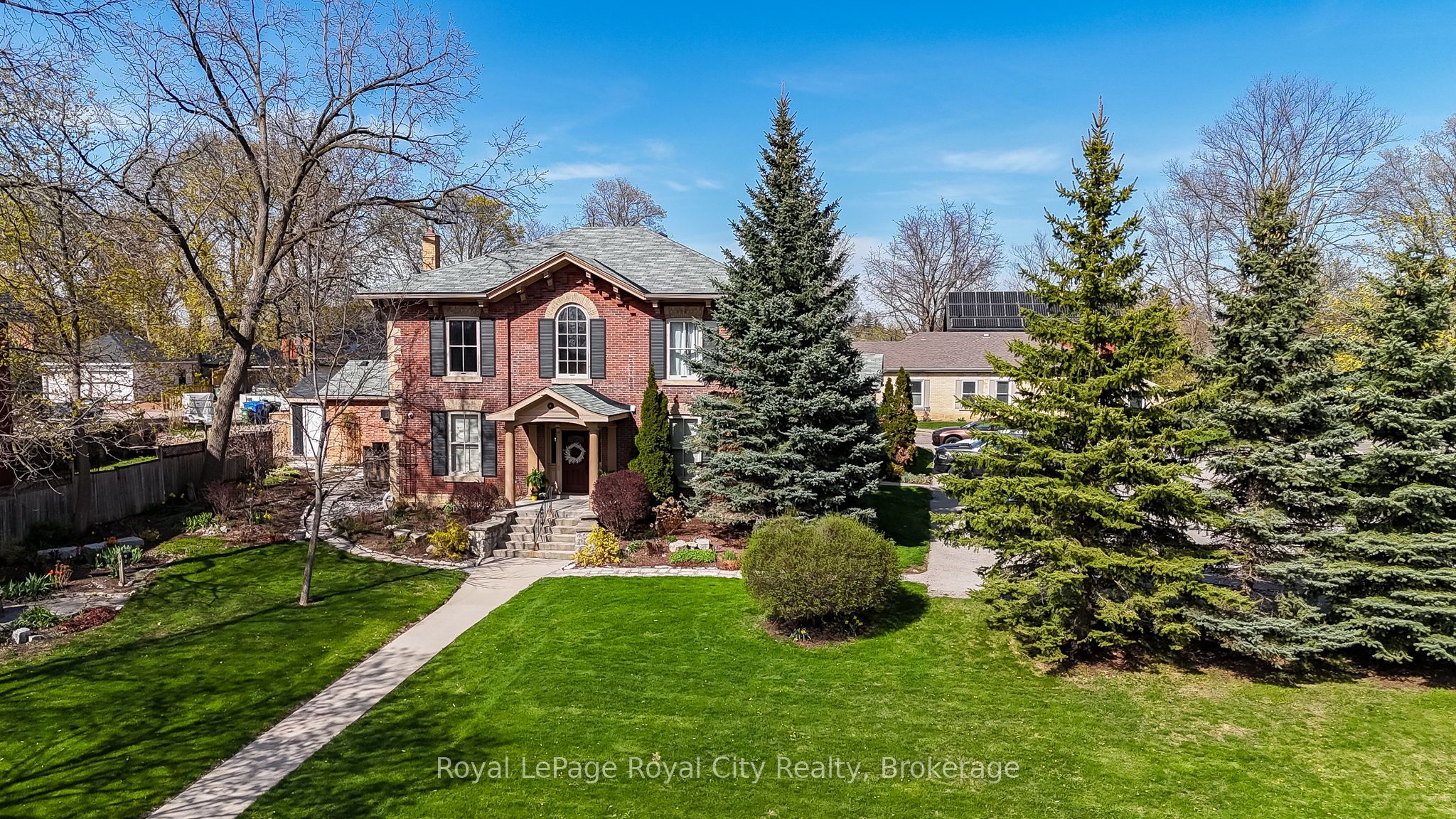457 Woolwich Street Property Photo 2