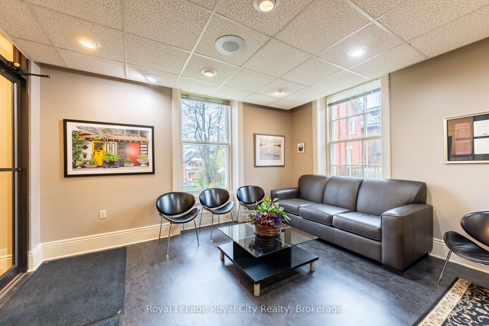 457 Woolwich Street Property Photo 5