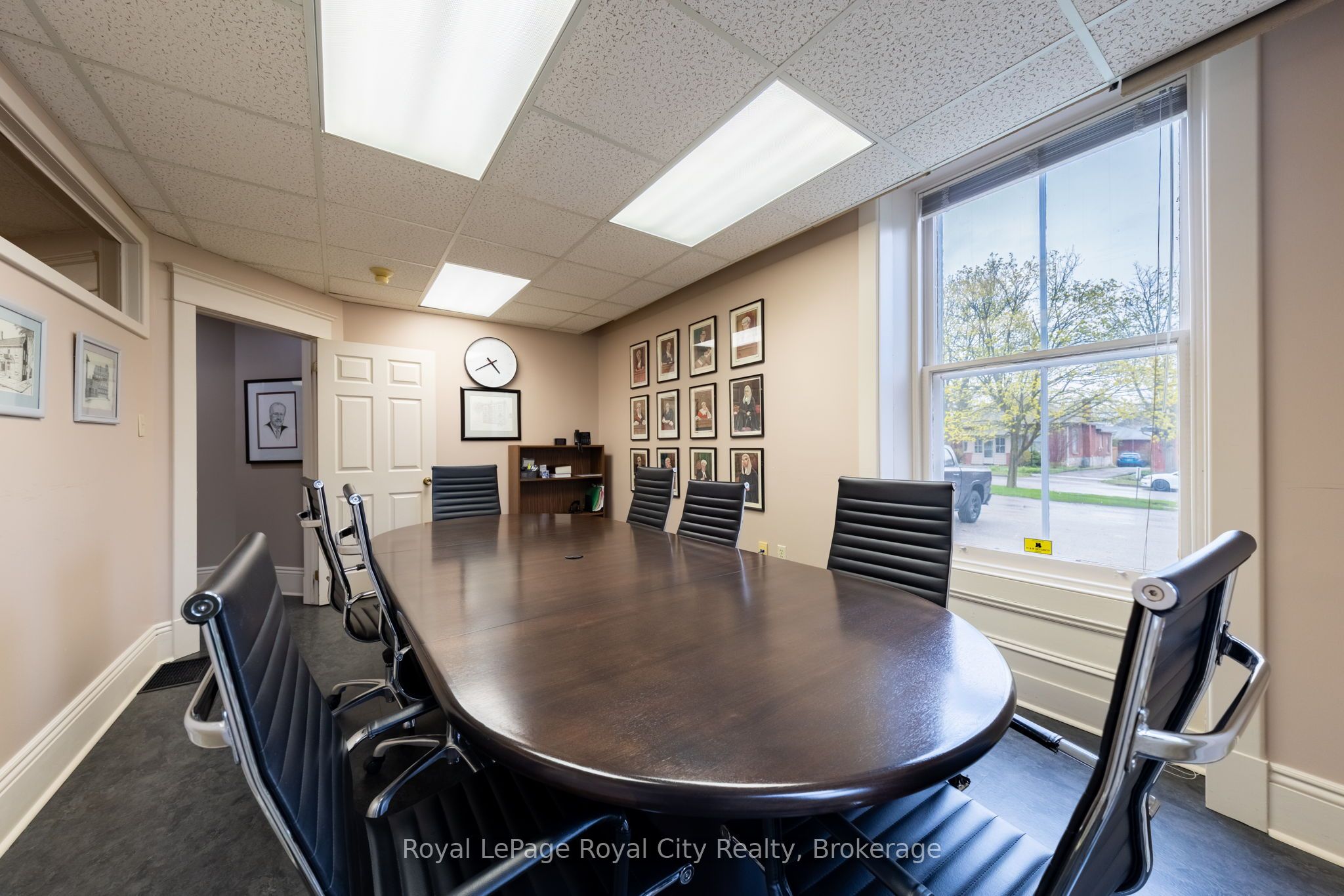 457 Woolwich Street Property Photo 8