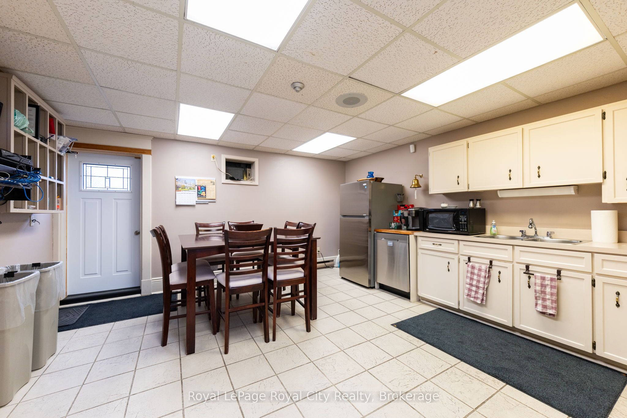 457 Woolwich Street Property Photo 11