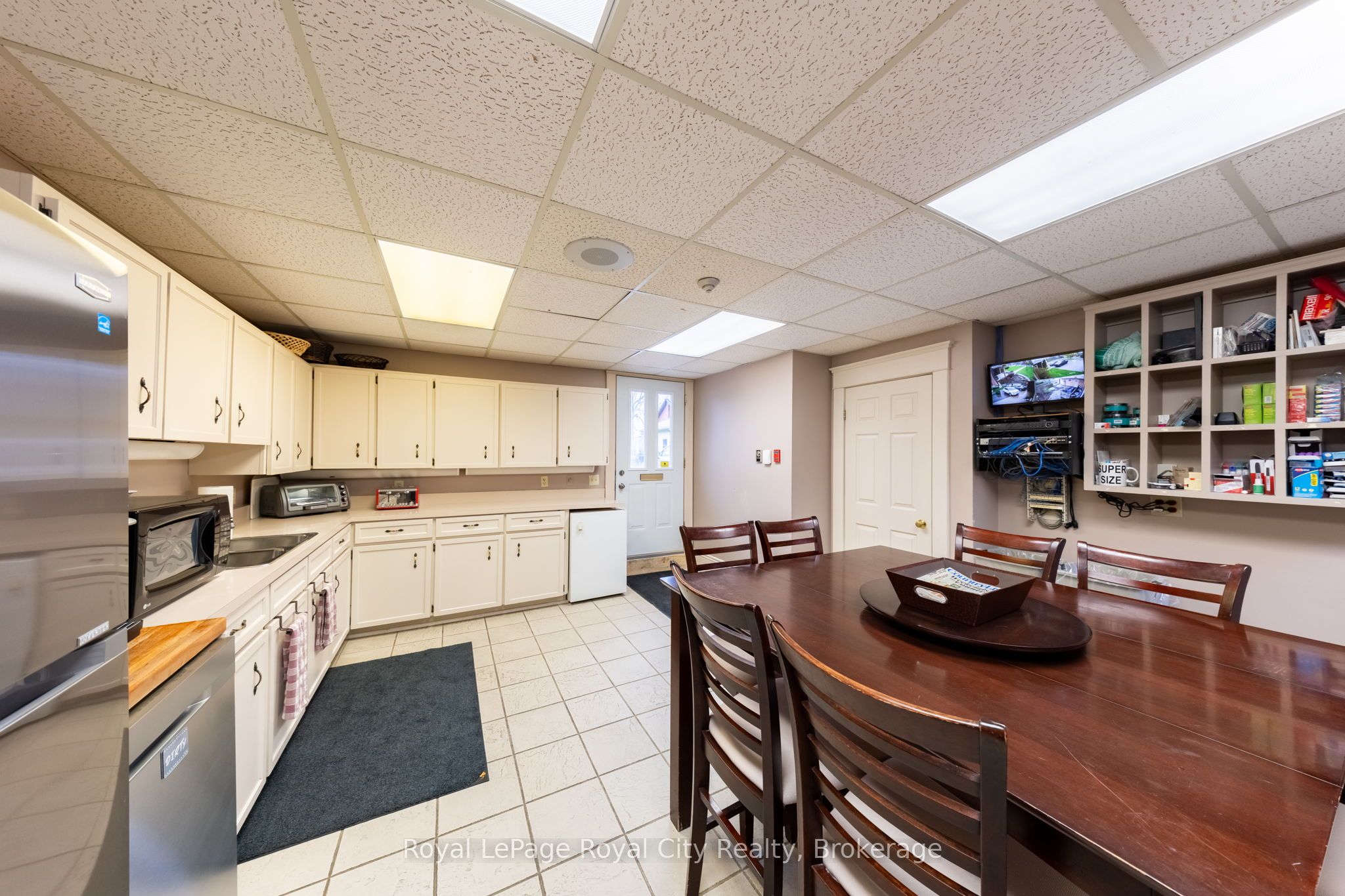 457 Woolwich Street Property Photo 13
